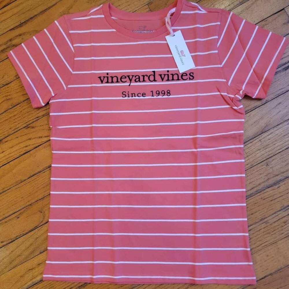 New Vineyard Vines Women's SS Tee shirt sleeve Just Peachy embroidered S small